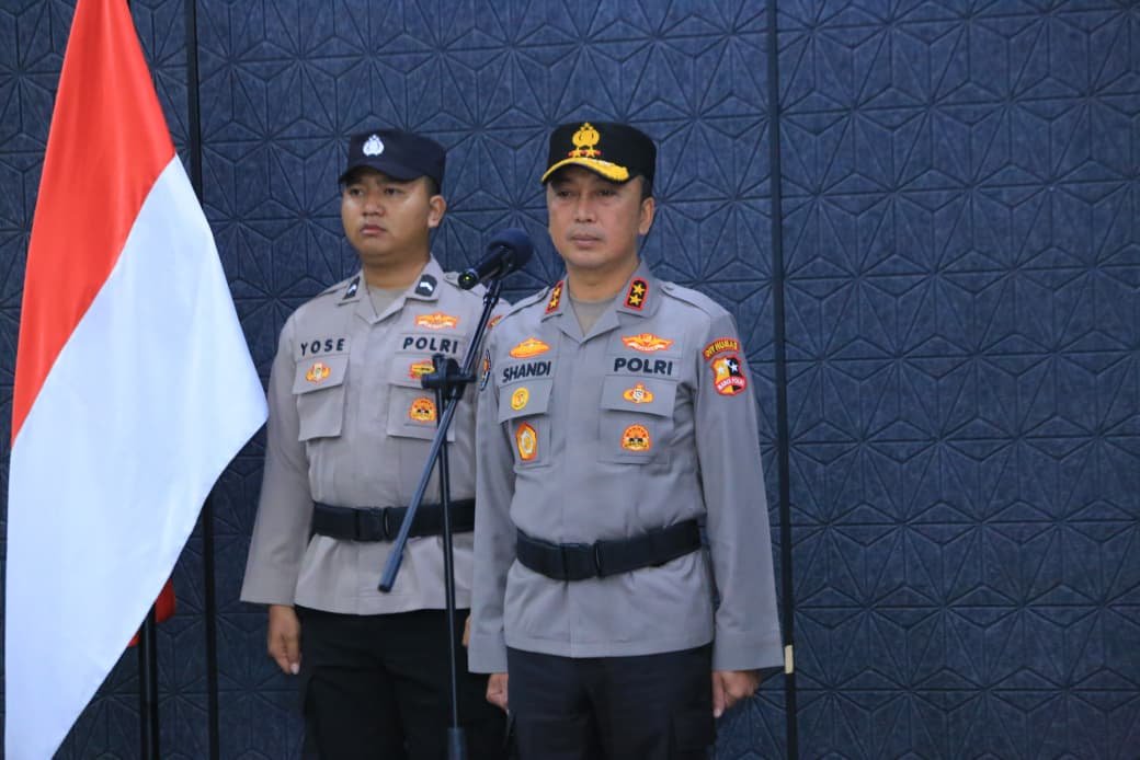Kadivhumas Polri Pimpin Upacara Kenaikan Pangkat 25 Personel Divisi Humas